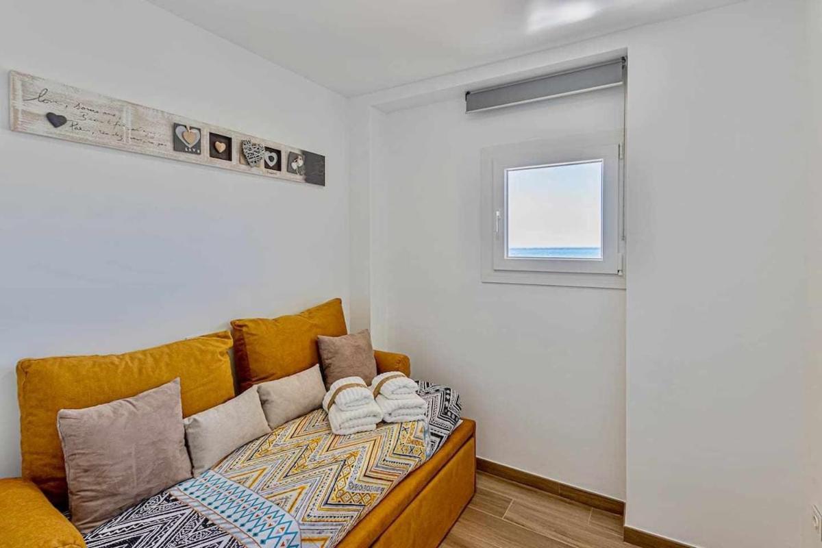 797 Holiday Rentals - Benalbeach- Moderno Piso Para 5 Con Vistas Al Mar Benalmádena Exteriér fotografie