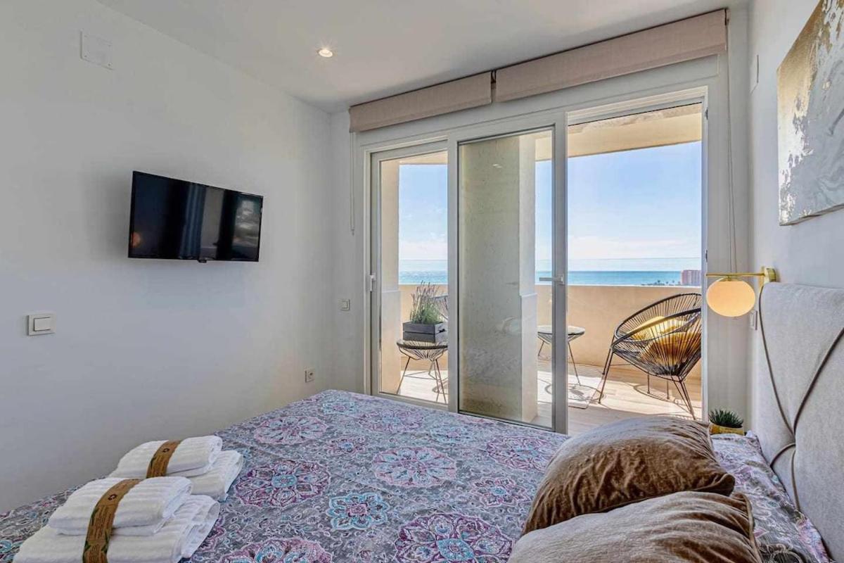 797 Holiday Rentals - Benalbeach- Moderno Piso Para 5 Con Vistas Al Mar Benalmádena Exteriér fotografie